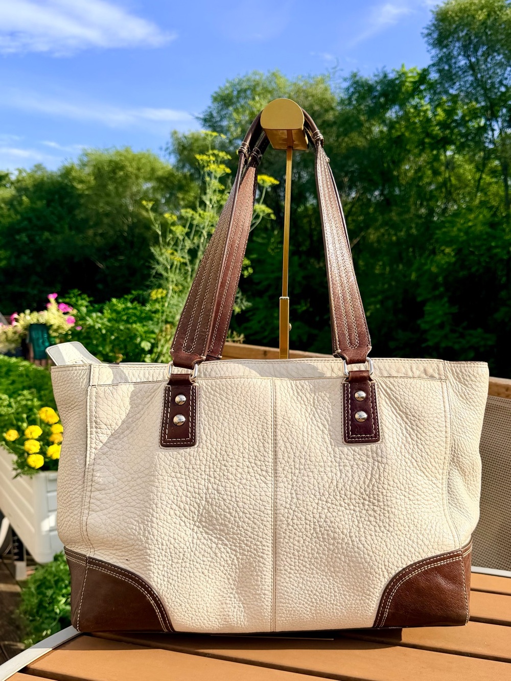 Coach Hamptons Ivory Pebbled Leather Tote Shoulder Bag Brown Trim F13960 Large - Picture 3 of 11